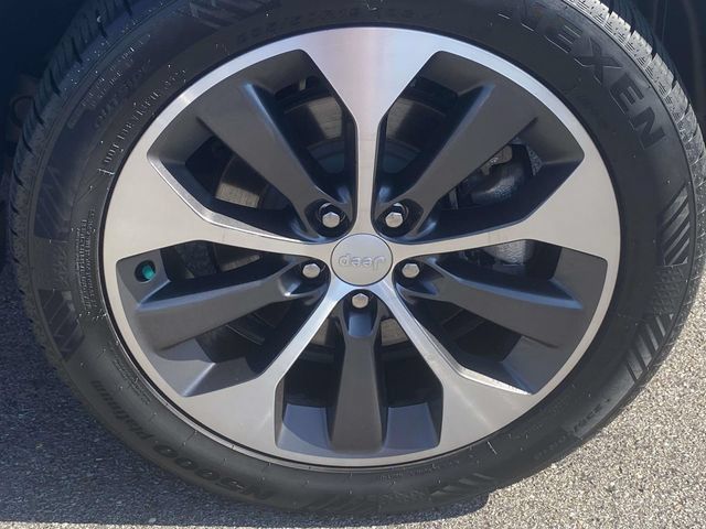 Used 2022 Jeep Cherokee Limited w/ Elite Package AWD/4WD image 9