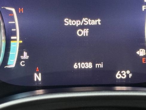Used 2023 Chrysler Pacifica Touring-L FWD image 29
