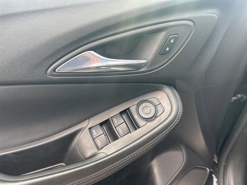 Used 2022 Buick Encore GX Preferred w/ Cold Weather Comfort Package image 11