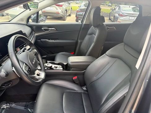 Used 2025 Kia Sportage EX AWD/4WD image 14