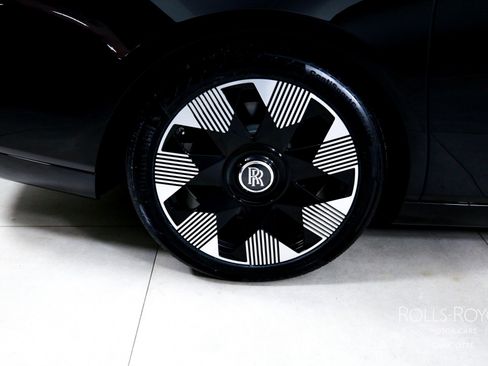 New 2026 Rolls-Royce Phantom Sedan image 40