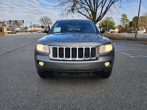 Used 2012 Jeep Grand Cherokee Laredo image 3