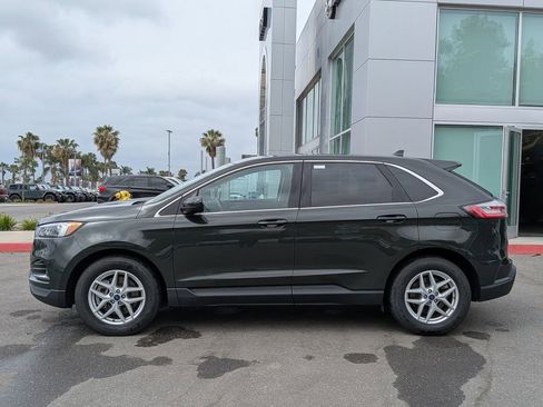 Used 2022 Ford Edge SEL image 2
