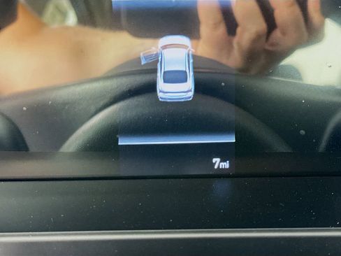 Certified 2025 Hyundai Elantra SE image 12