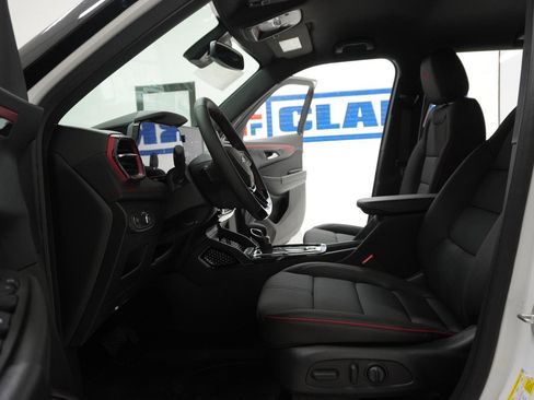 New 2026 Chevrolet TrailBlazer RS w/ Convenience Package FWD image 17