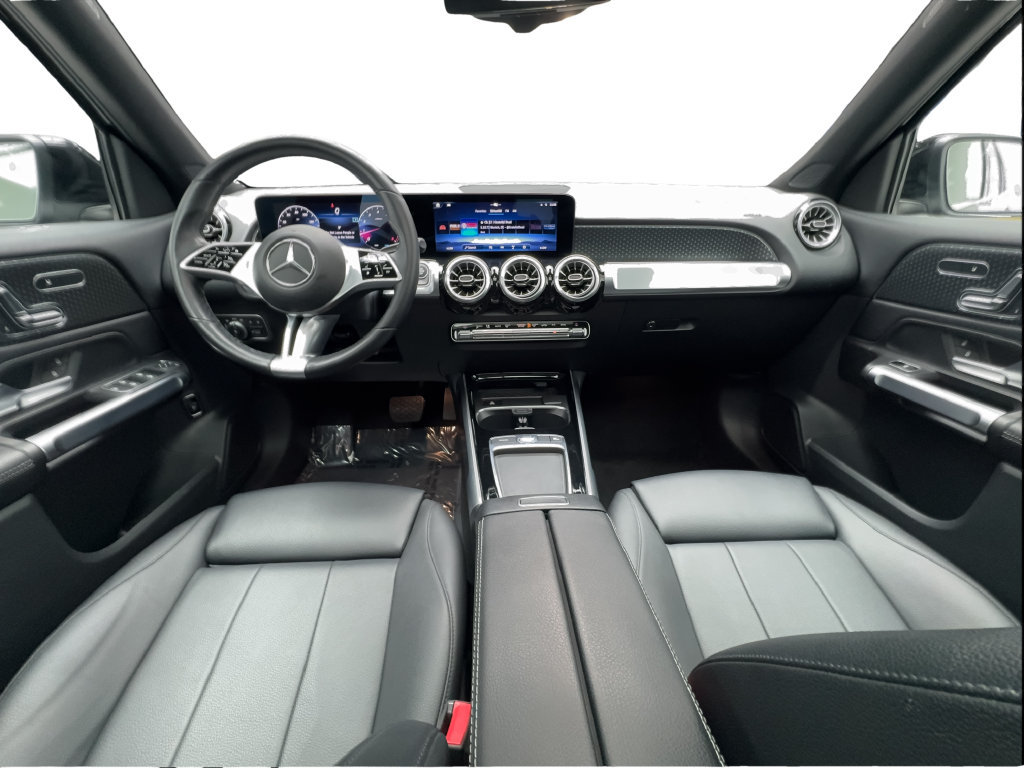 Used 2025 Mercedes-Benz GLB 250 4MATIC image 37