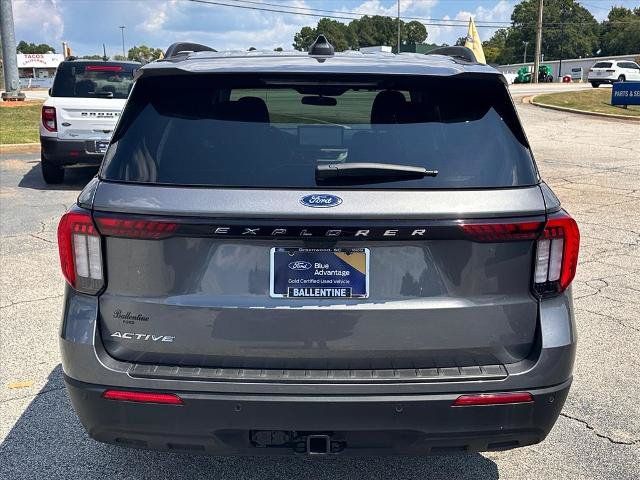 Certified 2025 Ford Explorer Active RWD image 4