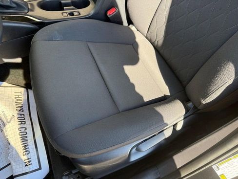 Used 2023 Toyota Corolla LE FWD image 17
