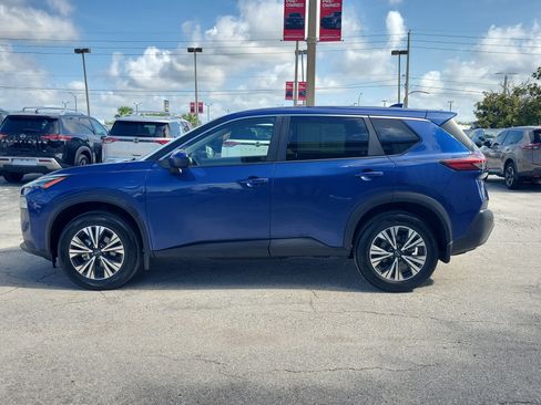 Certified 2023 Nissan Rogue SV FWD image 9