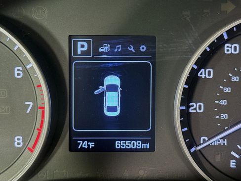 Used 2018 Hyundai Elantra SEL image 15