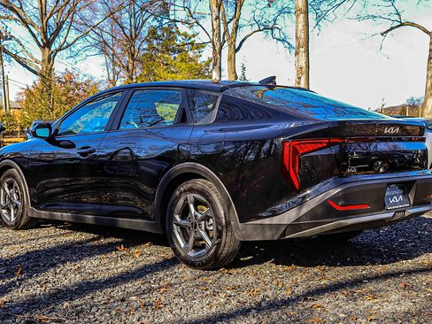 Certified 2025 Kia K4 LXS image 4