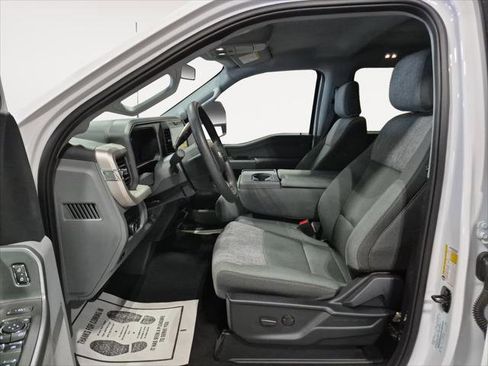 New 2025 Ford F350 XLT w/ Black Appearance Package image 10