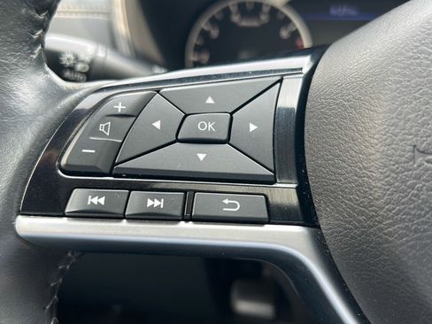 Used 2022 Nissan Altima 2.5 SV image 17