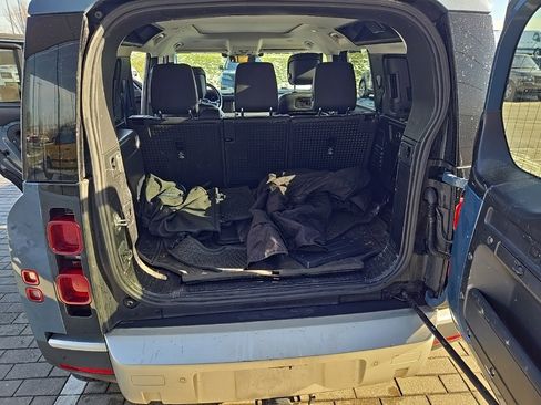 Used 2020 Land Rover Defender 110 HSE image 18