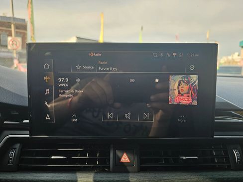 Used 2022 Audi A4 2.0T Premium Plus AWD/4WD image 26