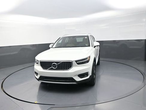 Used 2020 Volvo XC40 T4 Inscription w/ Protection Package Premier FWD image 35