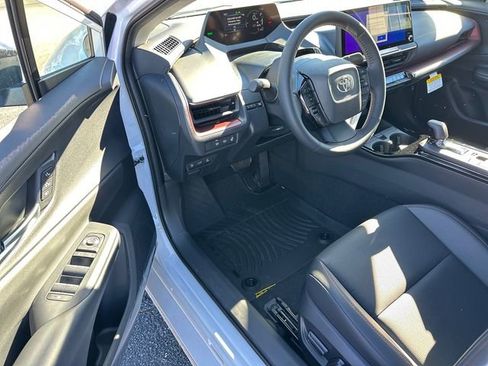 Used 2026 Toyota Prius Plug-In Hybrid w/ Limited Premium Package image 6