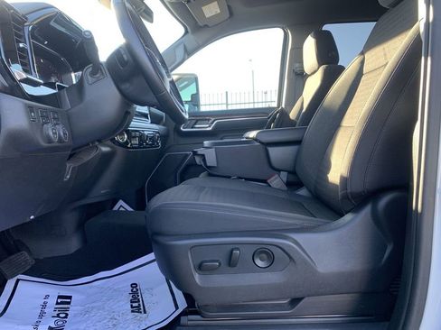 Used 2025 Chevrolet Silverado 2500 LT w/ Convenience Package image 18