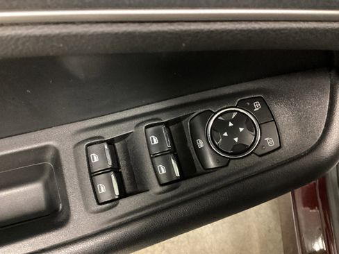 Used 2020 Ford Edge SEL w/ Convenience Package image 15