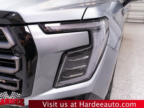 Used 2025 GMC Yukon AT4 Ultimate w/ LPO, Floor Liner Package AWD/4WD image 8