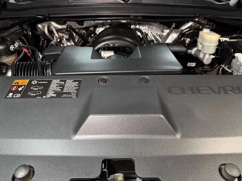Used 2016 Chevrolet Suburban LTZ RWD image 39