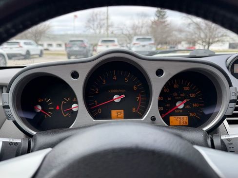 Used 2004 Nissan 350Z Touring image 13