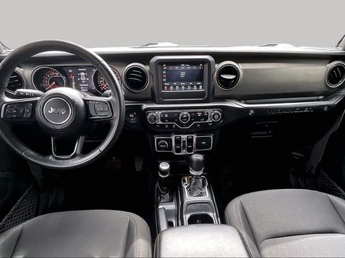 Used 2018 Jeep Wrangler Unlimited Sport S AWD/4WD image 14