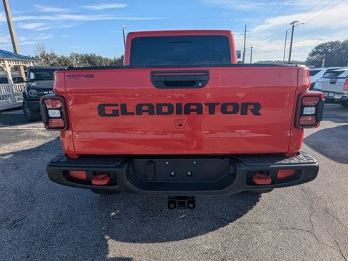 Used 2020 Jeep Gladiator Rubicon image 6