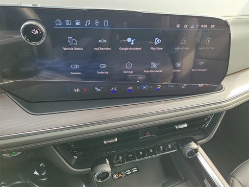 New 2026 Chevrolet Suburban Z71 w/ Z71 Off-Road Package image 7