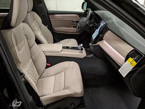 New 2026 Volvo XC90 T8 Plus image 22