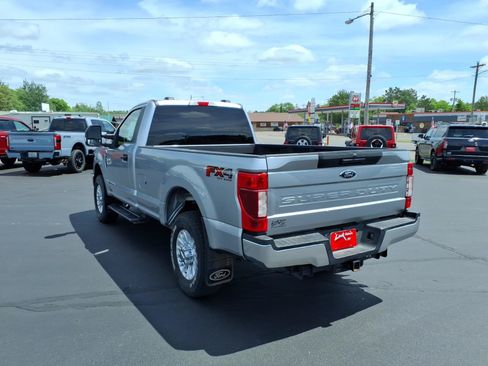 Used 2022 Ford F350 4x4 Regular Cab Super Duty image 5