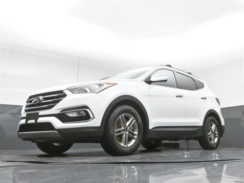Used 2018 Hyundai Santa Fe Sport AWD/4WD image 29