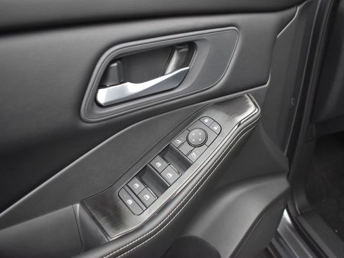 New 2026 Nissan Rogue SV image 27