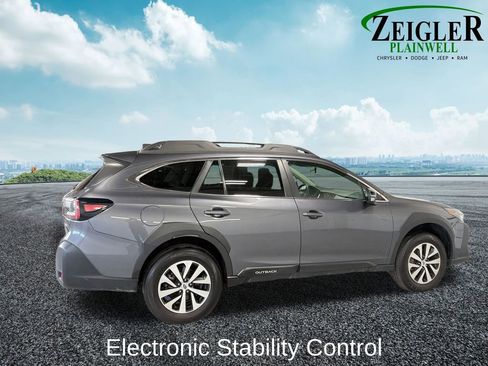 Used 2024 Subaru Outback Premium image 8