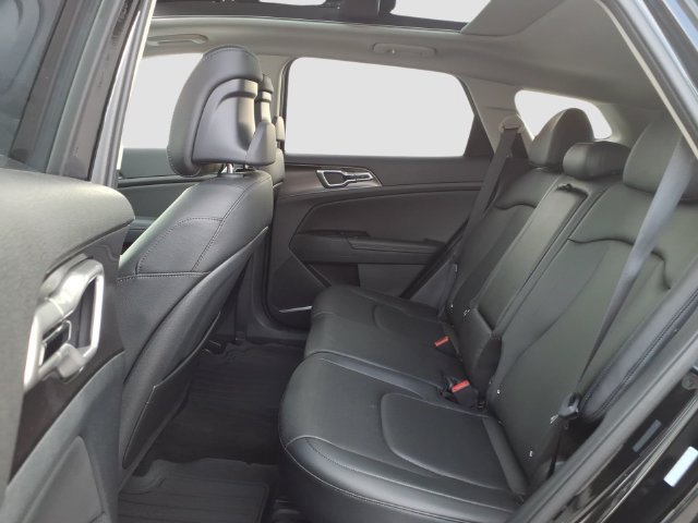 Used 2025 Kia Sportage EX w/ Premium Package AWD/4WD image 9