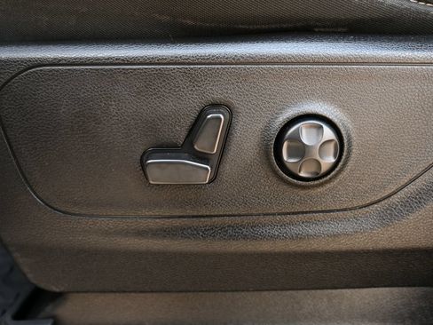 Used 2021 RAM 1500 Lone Star AWD/4WD image 13