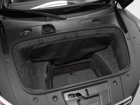 Used 2011 Audi R8 V10 image 15