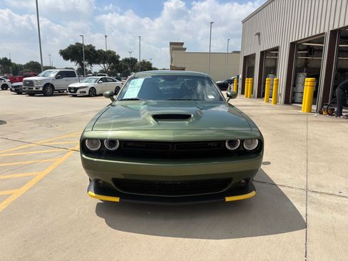 Used 2022 Dodge Challenger R/T w/ Plus Package RWD image 3