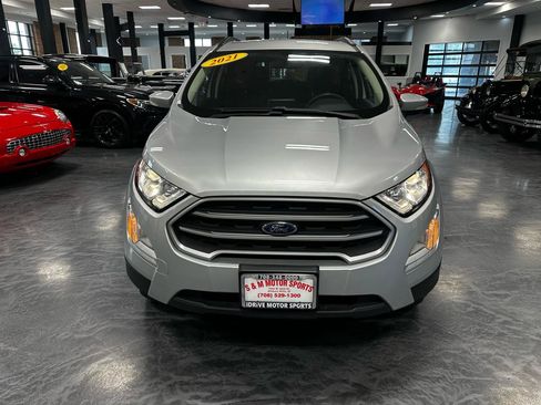 Used 2021 Ford EcoSport SE FWD image 2