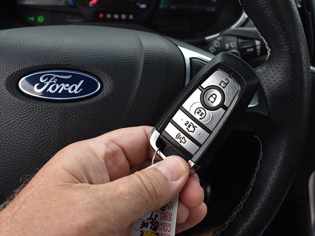 Used 2019 Ford Edge ST w/ Equipment Group 401A AWD/4WD image 12