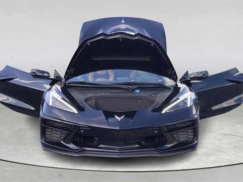 Used 2020 Chevrolet Corvette Stingray Premium Cpe w/ 3LT Preferred Equipment Group image 9