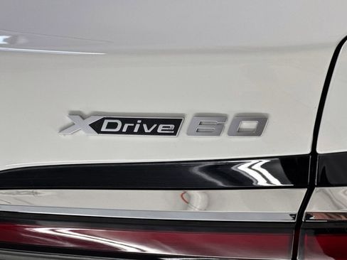 Certified 2023 BMW i7 xDrive60 w/ Executive Package 2 AWD/4WD image 22