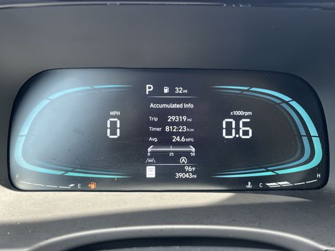 Used 2025 Hyundai Palisade SEL FWD image 18