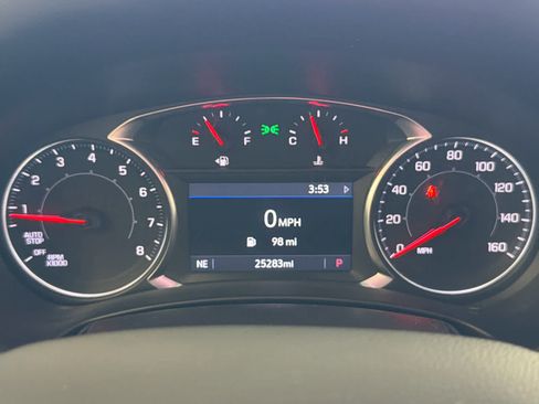 Used 2023 GMC Terrain SLT w/ Tech Package FWD image 40