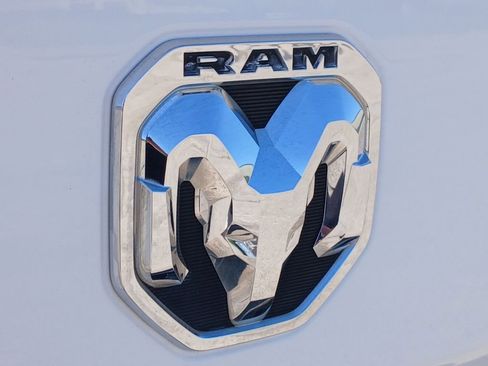Used 2022 RAM 1500 Big Horn AWD/4WD image 35