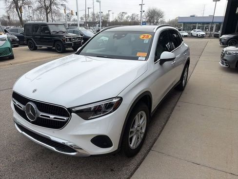 Certified 2023 Mercedes-Benz GLC 300 4MATIC image 4