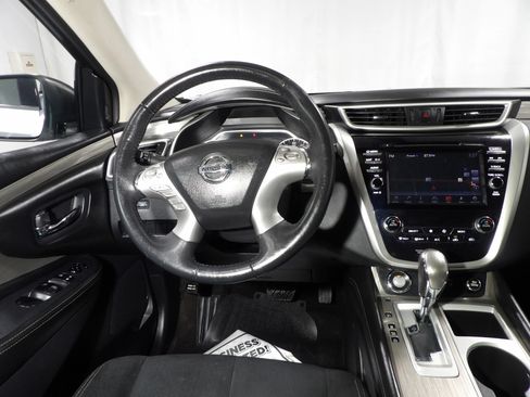 Used 2018 Nissan Murano SV AWD/4WD image 14