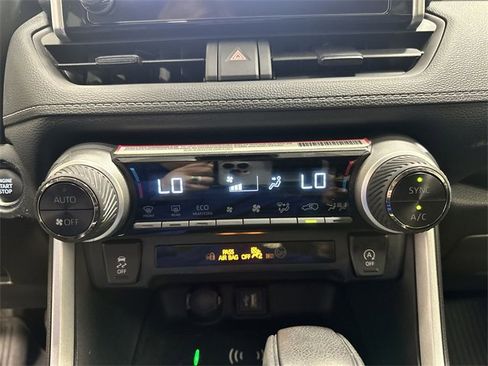 Used 2024 Toyota RAV4 XLE image 32