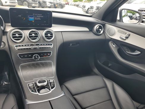 Used 2021 Mercedes-Benz C 300 Sedan image 17