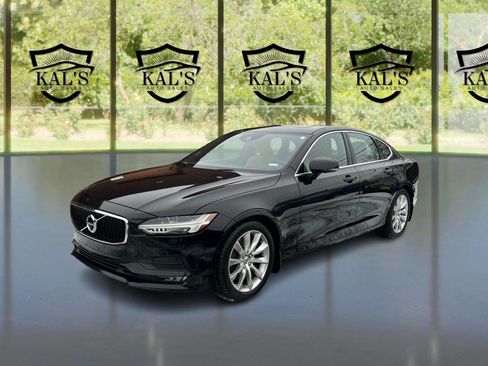 Used 2017 Volvo S90 T6 Momentum w/ Vision Package image 1